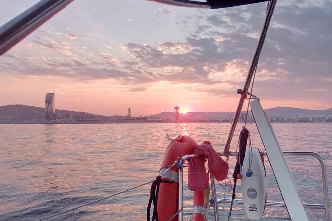 1h Refreshing Sailing Tour in Barcelona with Open Bar & Snacks - Small group sailing: why up to nine people changes everything