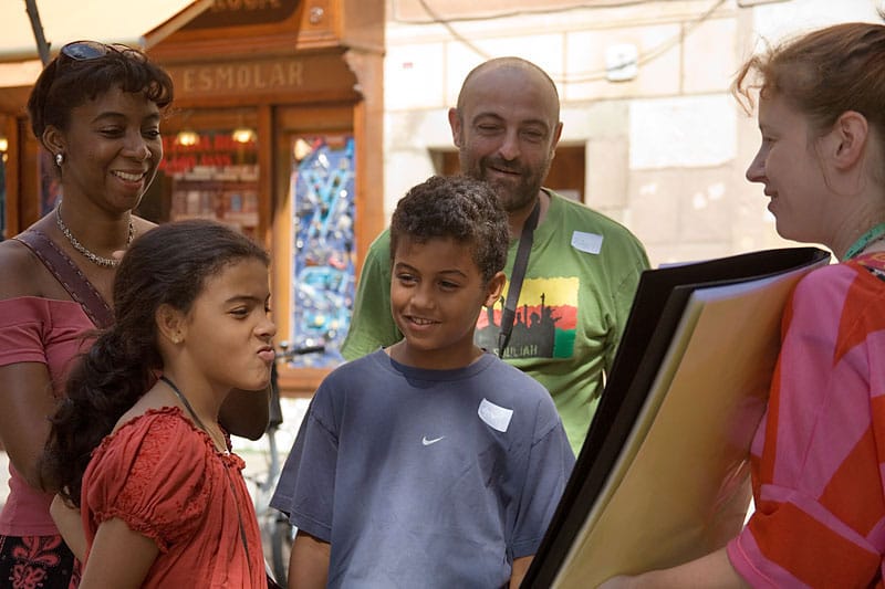 2.5-Hour Kids & Family Walking Tour in English - The walking part: keeping kids comfortable without spoiling the fun