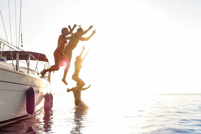 2-Hours Barcelona Sunset Sailing Tour - How the 4:00 pm Sail Fits Your Barcelona Evening