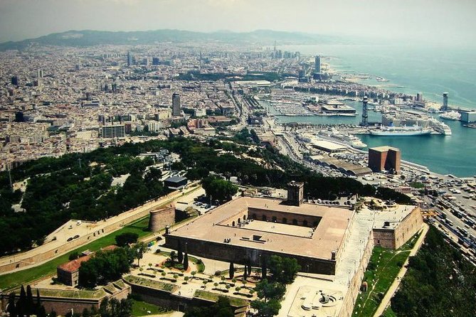 40-min Barcelona Old Urban F1 Circuit Supercar Tour - Insurance fees and deposits: the part you shouldn’t ignore