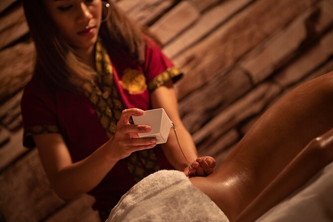 60 min Couple's Massage to Choose and 30 min Floral Bath THAI MASSAGE ALURA - Price in perspective: is $324.41 per person worth it?