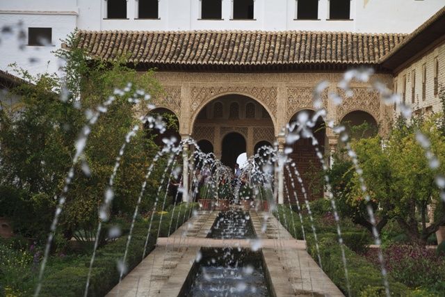 Andalusia and Valencia 6-Day Tour from Barcelona - The route that stitches Andalucía to Valencia