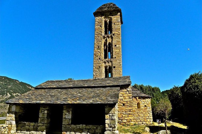 Andorra Private Tour: Sightseeing, Shopping & Traditional Lunch - How the guide experience can shape the day