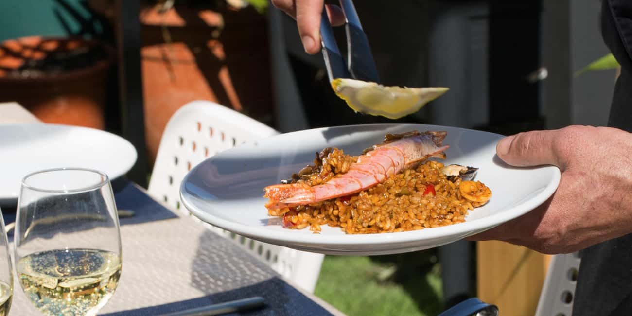 Authentic Premium Paella & Sangria in a Stunning Location - Key things I’d circle on your first read