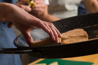 Authentic spanish tapas cooking class in barcelona - Chef Vibe and Teaching Style: Built for Beginners
