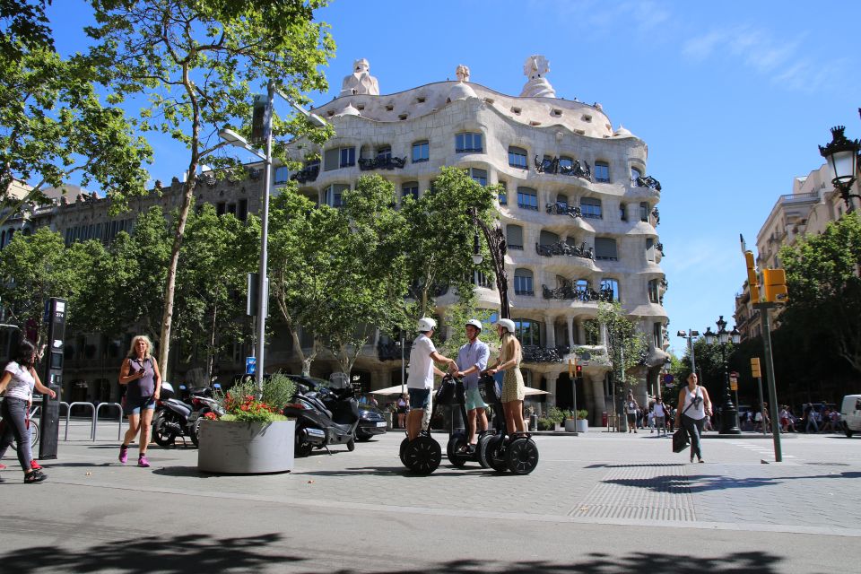 Barcelona: 2.5-Hour Gaudí Segway Tour - Gràcia and Plaza de la Vila de Gràcia: when Barcelona turns more human