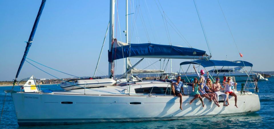 Barcelona: 2-Hour Private Boat Cruise - Skyline Time: Getting the Best Views in a Short 2-Hour Window
