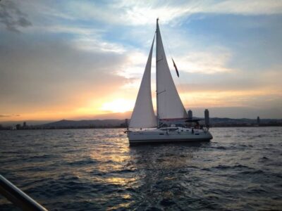 Barcelona: 2-Hour Private Sunset Sailing Experience - The 10-Minute Safety Briefing and Your Skipper’s Role
