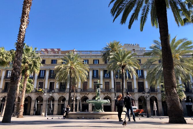 Barcelona 3-hour Bike or E-Bike Tour: Gaudí By Bike - Casa Amatller and the Modernist maze: parks, streetscapes, and breaks