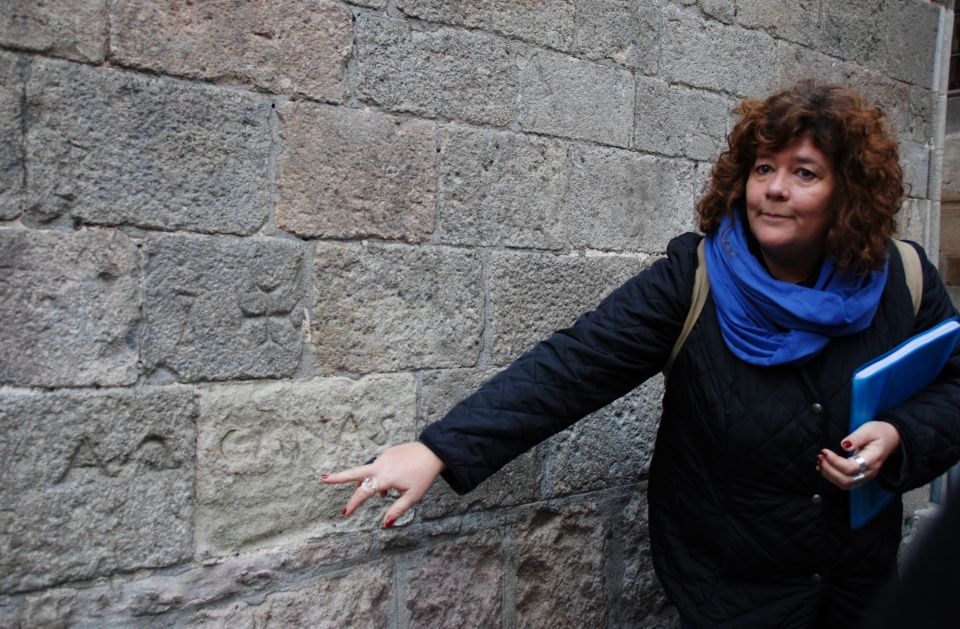 Barcelona: 3-Hour Esoteric, Spiritual & Historical Tour - Who Sandra Burela is in practice—and why the Q&A matters