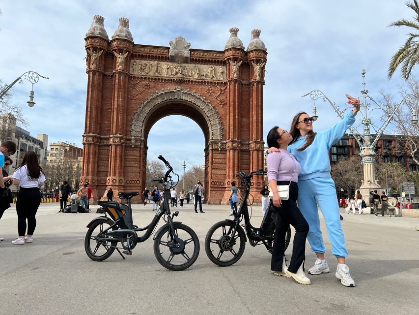 Barcelona: 3-Hour Montjuic Mountain E-Bike Guided Tour - Getting ready: meeting point, what to bring, and how the tour ends