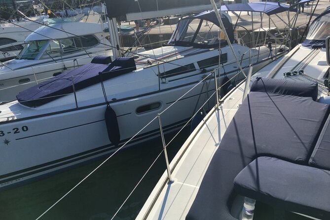 Barcelona 3-hour Private Boat Trip - A 3-hour private boat is one of Barcelona’s smartest uses of time