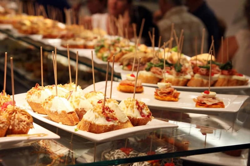 Barcelona: 3-Hour Sips, Sites & Bites Food & History Tour - Alcohol Options and Drink Choices: What to Know Up Front