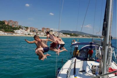 Barcelona 4-hour Private Boat Trip - From Moll de Mestral to Port Olímpic: how the trip starts