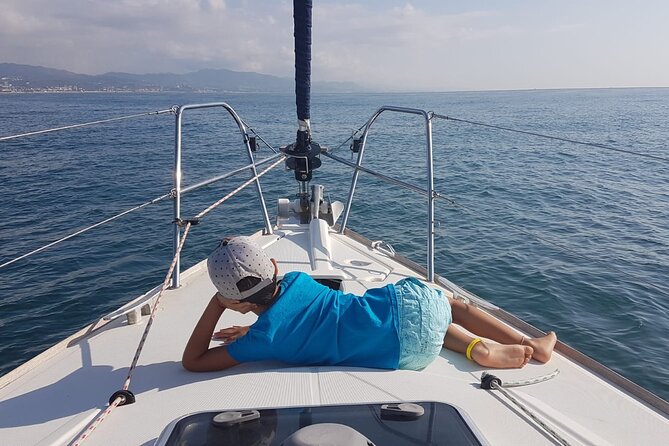 Barcelona 4-hour Private Boat Trip - Maremagnum and Port Vell near Columbus: the city tightens around the harbor