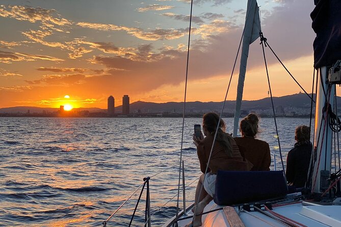 Barcelona 4-hour Private Boat Trip - Diagonal Mar to Mar Bella: modern Barcelona’s shoreline finish