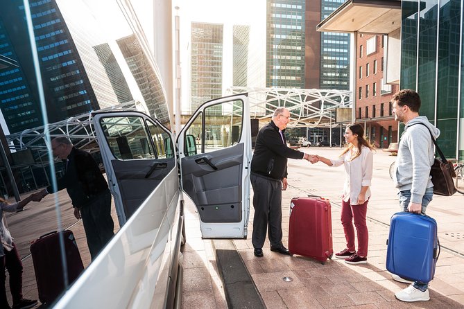 Barcelona Airport ROUND TRIP Transfer to Barcelona Cruise Port - How the Door-to-Door Setup Works at BCN