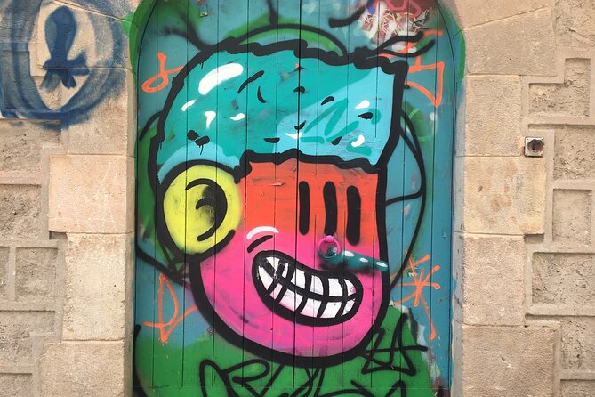 Barcelona Art & Wine: Galleries, Studios & Street Art - Stop 1: Galeria Senda in Ciutat Vella (15 minutes)