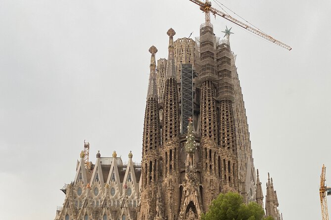 Barcelona: Bar Crawl at Gaixample - Why Gaixample Feels Different After Dark