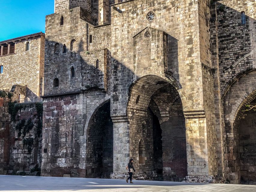 Barcelona: Barri Gotic Small Group Walking Tour - Price and value: is $35 worth it?