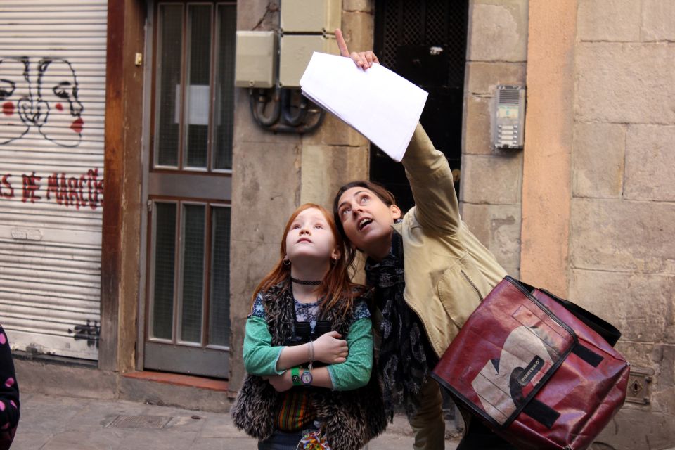 Barcelona: Barrio Gótico Dragon Tour for Families - Key things that make this dragon tour work for families