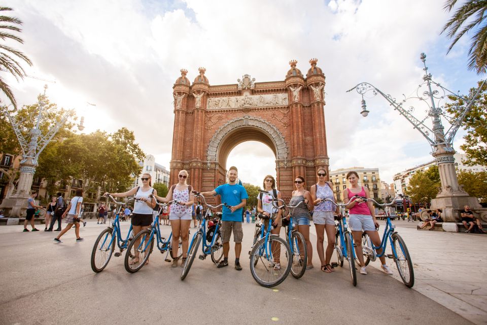 Barcelona Beach 3-Hour Bike Tour - Barceloneta to Port Vell: Starting in the Fishing District
