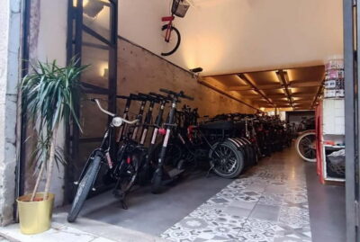 Barcelona: Bike Rental for 2 - 24 Hours - Your bike setup: three speeds, adjustable seat, and a mechanic check