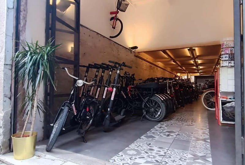 Barcelona: Bike Rental for 2 - 24 Hours - Your bike setup: three speeds, adjustable seat, and a mechanic check