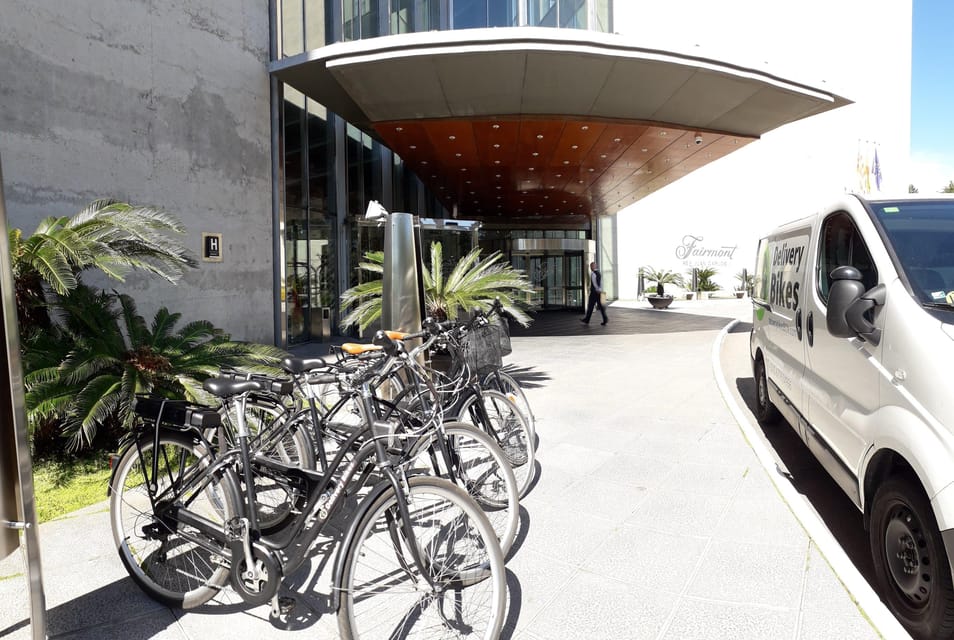 Barcelona: Bike Rental with Delivery and Pickup - Sagrada Familia, Las Ramblas, and the Gothic Quarter: the “wow” section
