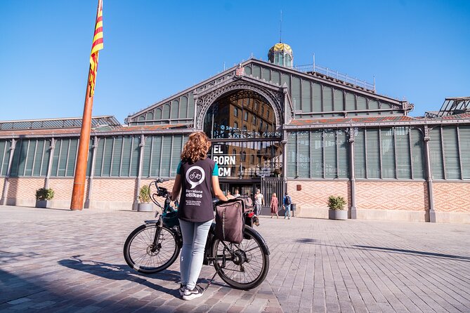 Barcelona Bike tour, Gaudí houses or beach bike or eBike tour - What you’ll get from the guides (and why it matters)