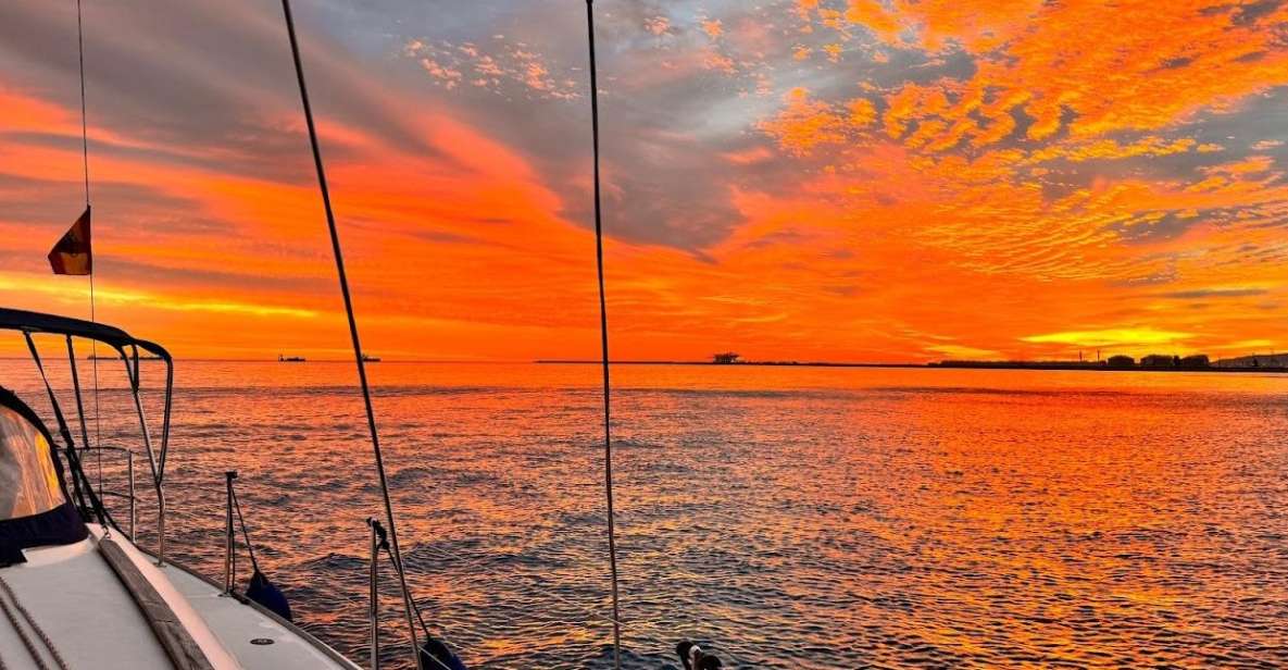 Barcelona: Boat trip with cava in amazing sailboat - Key points before you go