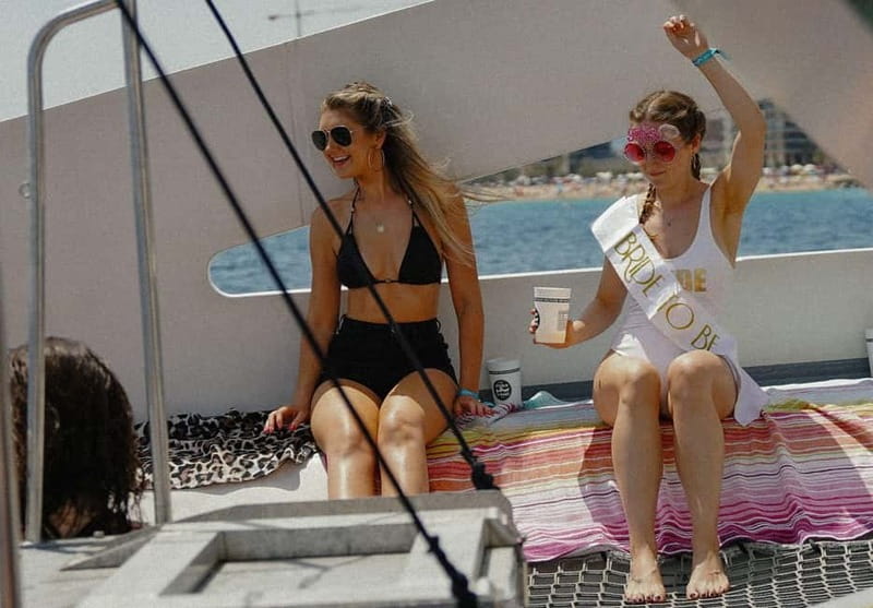 Barcelona: Brunch Boat Party with Drinks and DJ - Why a brunch boat party works so well in Barcelona