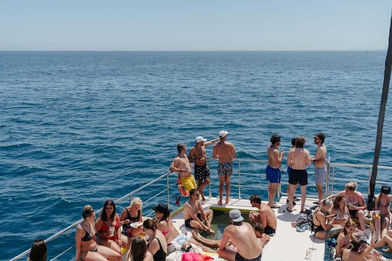 Barcelona: Brunch Boat Party with Drinks and DJ - A practical game plan for your day on board