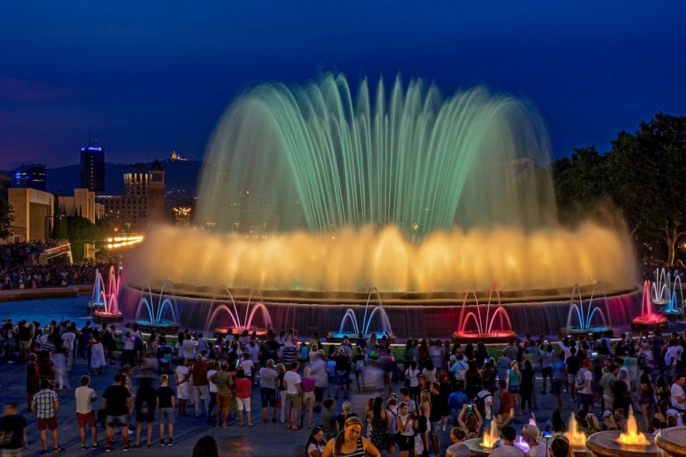 Barcelona Cable Car Sky Views, Magic Fountain & Castle Visit - Old Barcelona Sights: From Gaudí Highlights to Raval Photo Stops