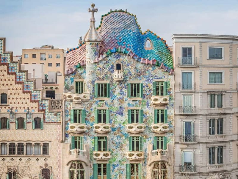 Barcelona: Casa Batlló Tour and Optional White Rabbit Museum - Casa Batlló in 75 minutes: how the tour flows