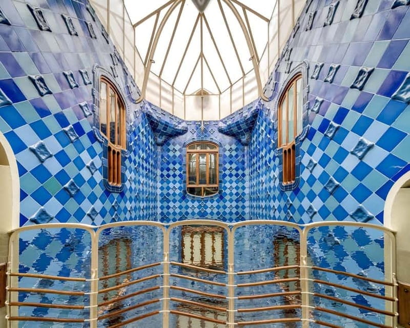 Barcelona: Casa Batlló Tour and Optional White Rabbit Museum - Inside Casa Batlló: rooms that explain daily life, not just design