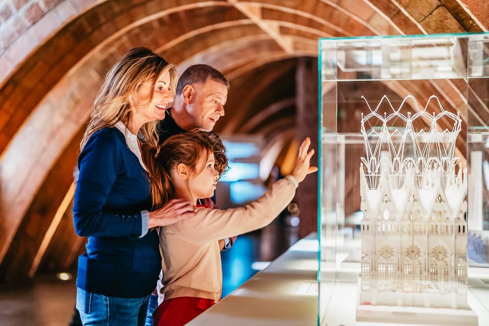 Barcelona: Casa Milà Early-Morning Access Guided Tour - Early Access at La Pedrera: Why the 1.5 Hours Works