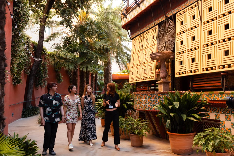 Barcelona: Casa Vicens, Pedrera, and Casa Batlló Guided Tour - Guides, Languages, and the Small-Group Advantage