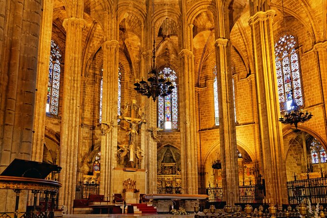 Barcelona Cathedral: Ticket, Guided Tour, Terrace + VR Experience - Tour flow: how the 75 minutes usually feel
