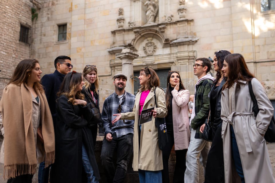Barcelona: Cathedrals and Squares Walking Tour - Why this 2-hour Gothic Quarter walk is such good value