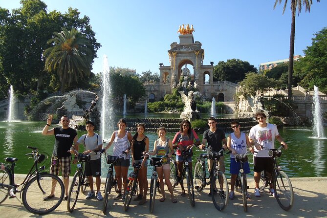 Barcelona City Highlights Bike Tour - Parc de la Ciutadella to Port Olímpic: green, then sea