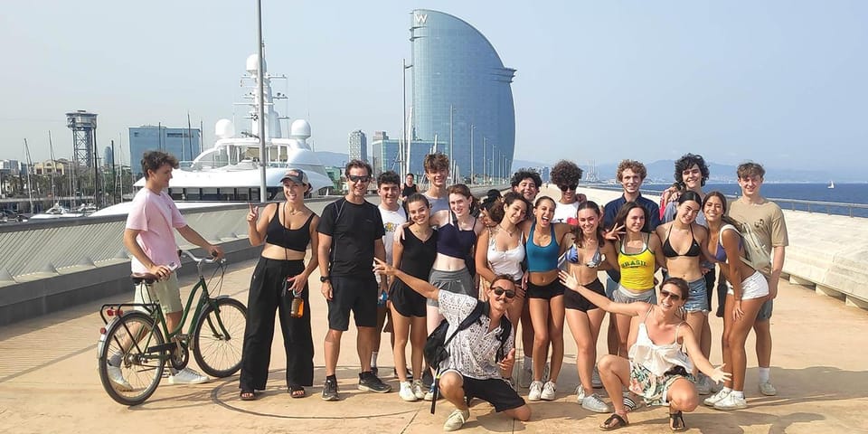 Barcelona: City Highlights Bike Tour with Locals - Spanish vs Catalan culture: what the guide helps you notice