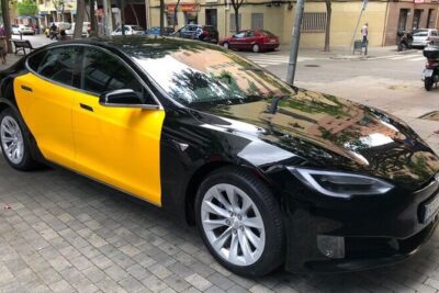 Barcelona City to Cruise Port Private Transfer - Finding Your Driver: Hotel Lobby Pickup and the Banner Moment