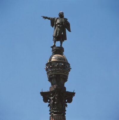 Barcelona: Columbus Monument - From Bronze Winged Victories to the 60-Meter Lift: What Happens On Site