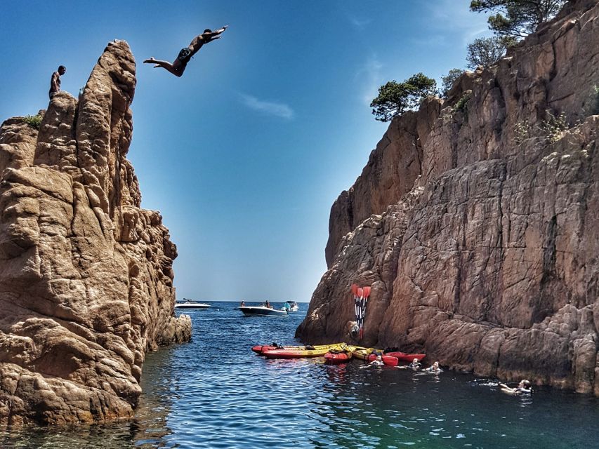 Barcelona: Costa Brava Hiking, Sea Kayaking & Lagoon Dipping - Lunch and downtime: how to use the 1.5 hours well