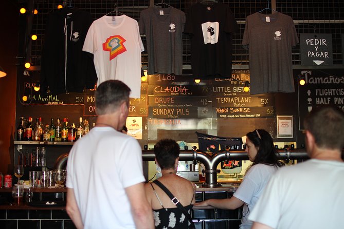 Barcelona Craft Beer Tour with a Brewery Tour and 3 Local Bars - Group size and walking pace in Ciutat Vella