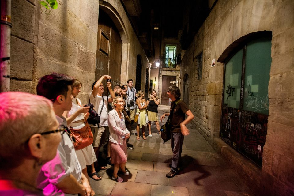 Barcelona: Dark History Night Walking Tour - The storytelling tools that keep a dark tour from becoming heavy