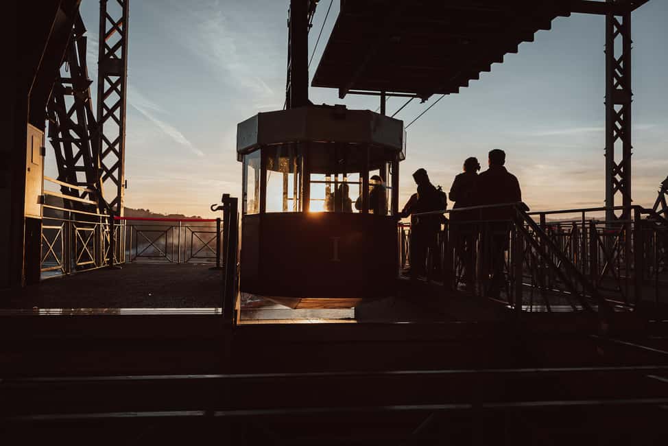 Barcelona: E-Bike, Cable Car, and Sailing Tour - E-Bike Leg Through Bike Lanes to Plaça de Espanya