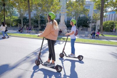 Barcelona Electric Scooter Tour - Segway vs e-scooter: what changes in comfort and control