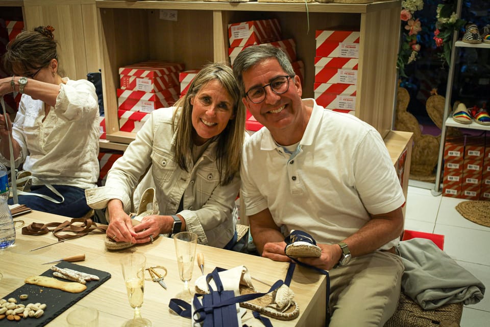 Barcelona: Espadrilles Shoe-Making Workshop - Finding the HANDMADE THE BRAND® shop on Carrer d’Avinyó 8